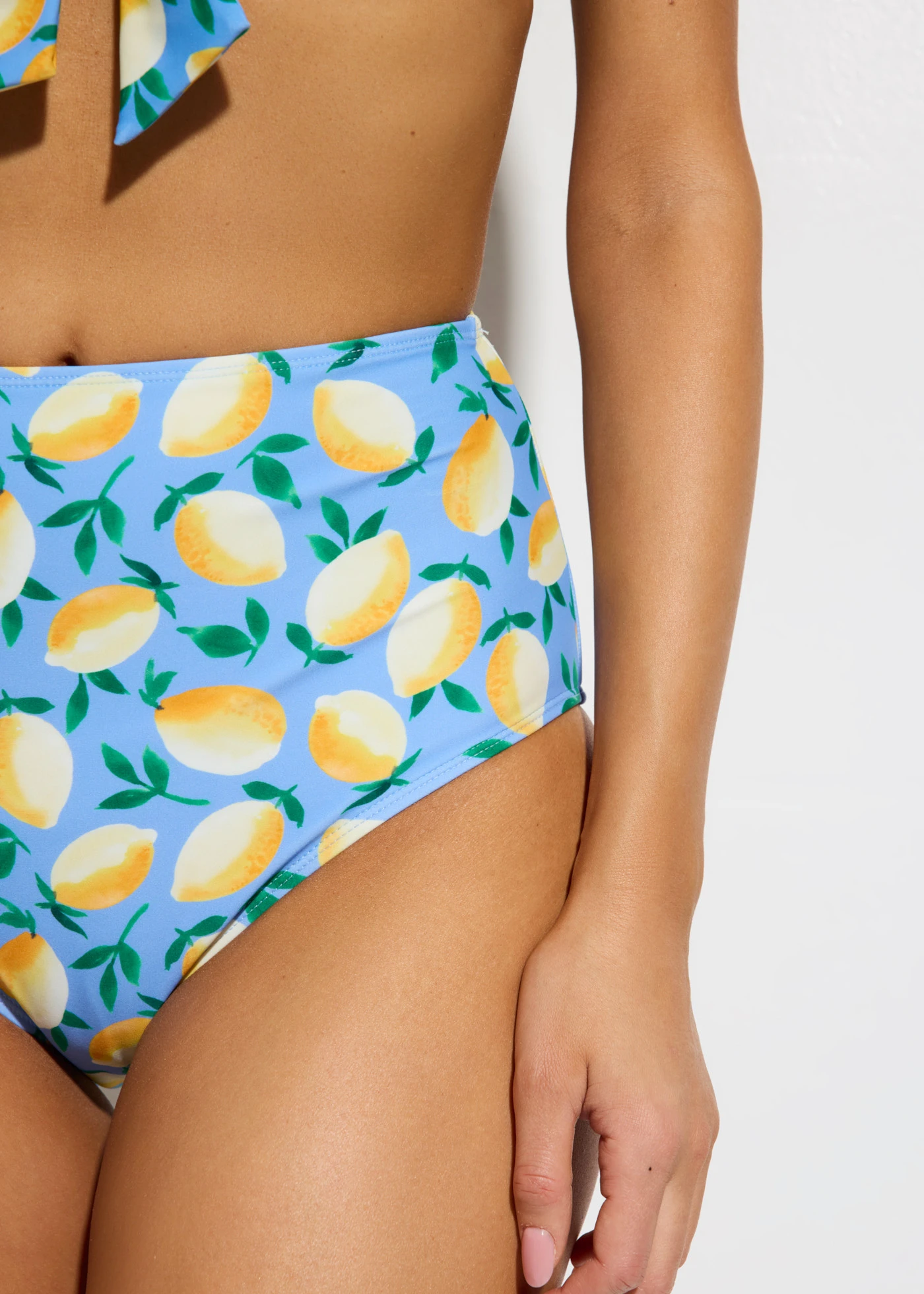 Slip cu talie înaltă • bleu cu imprimeu • magazin bonprix