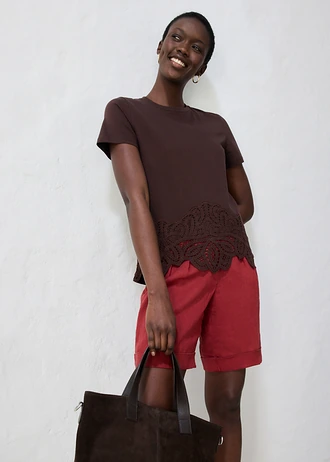 T-shirt avec soie et dentelle au crochet • marron foncé • Boutique bonprix