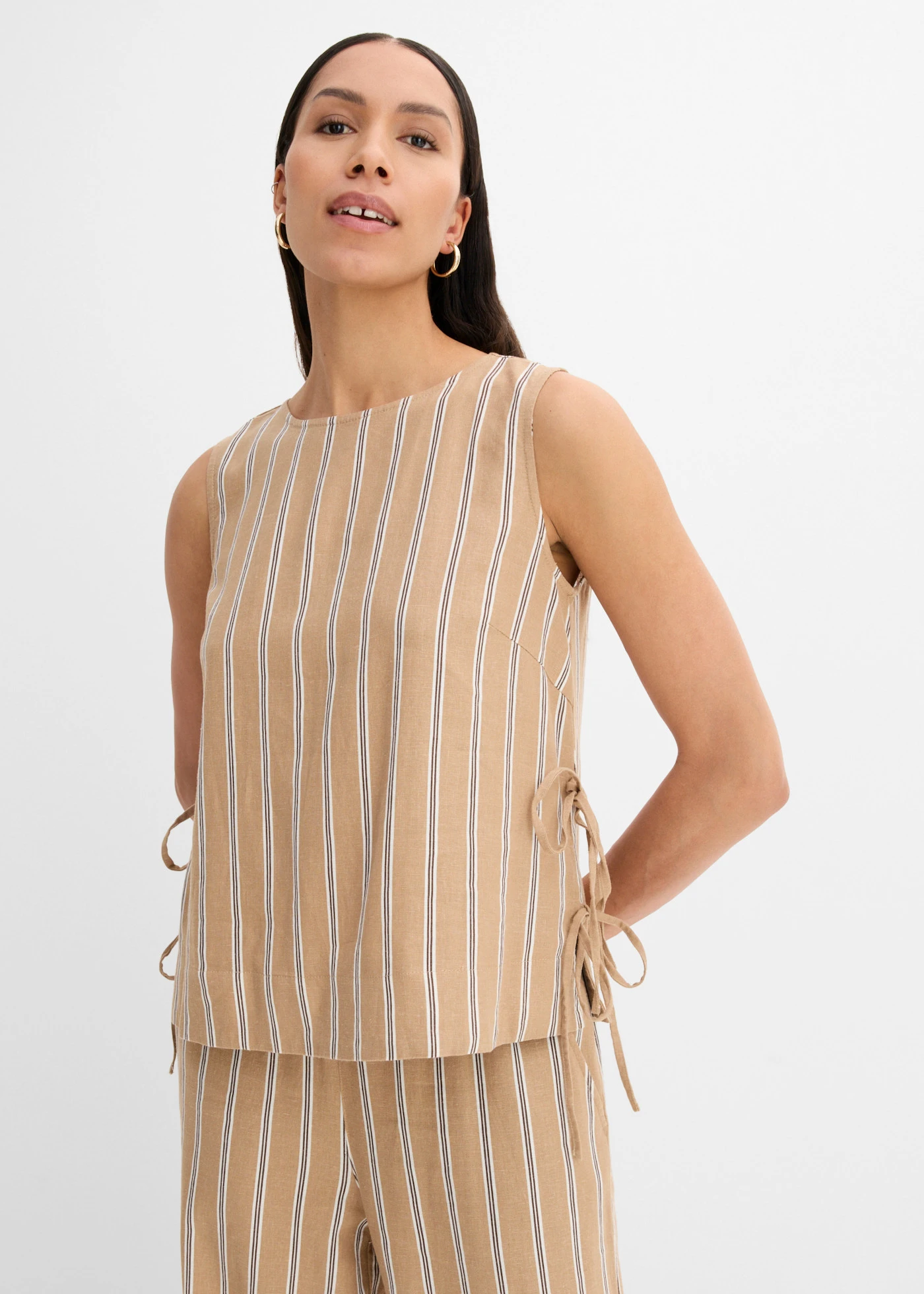 Top rayé • camel mat-marron rayé verticalement • Boutique bonprix