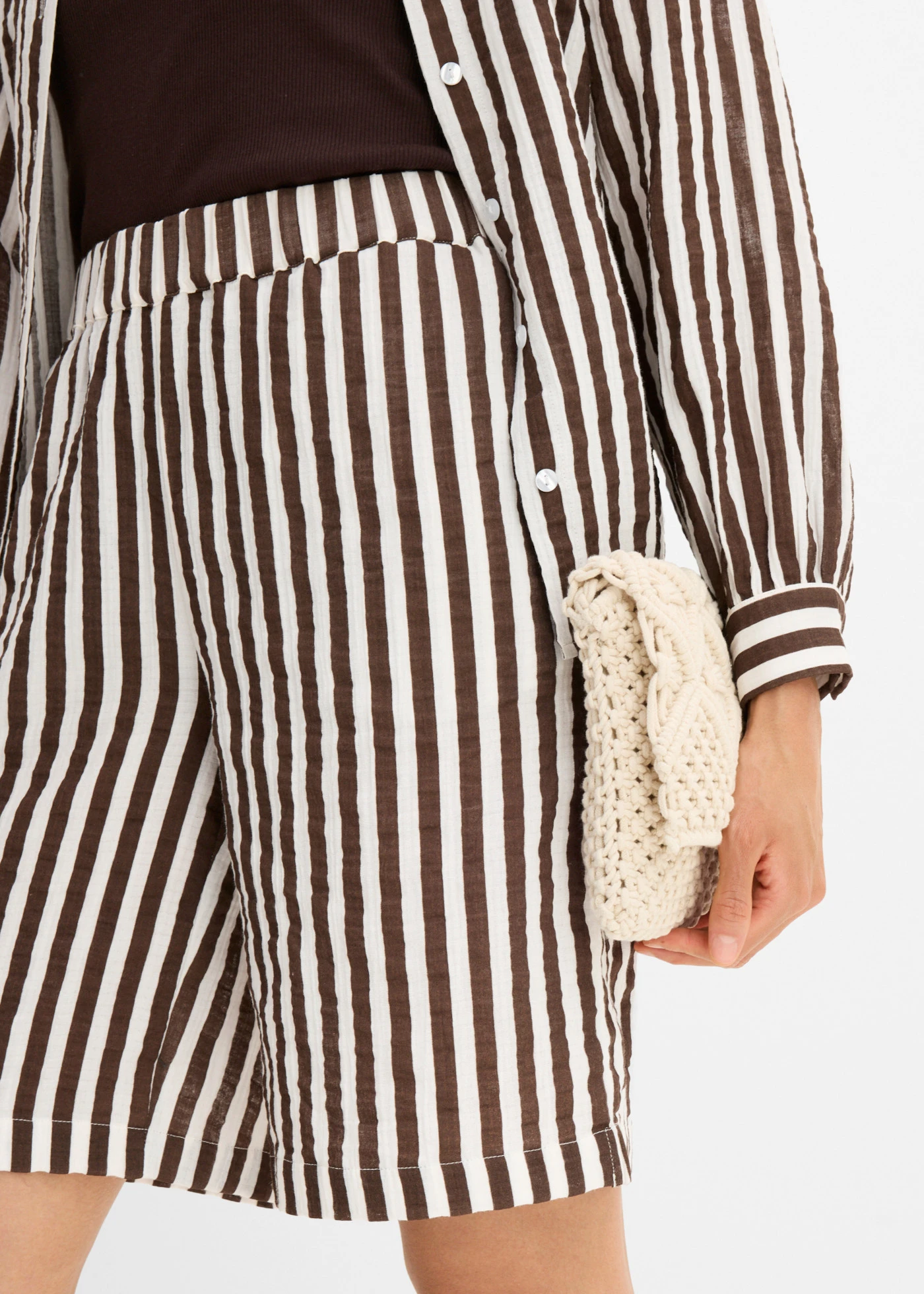 Short en gaze 100% coton • marron-écru • Boutique bonprix