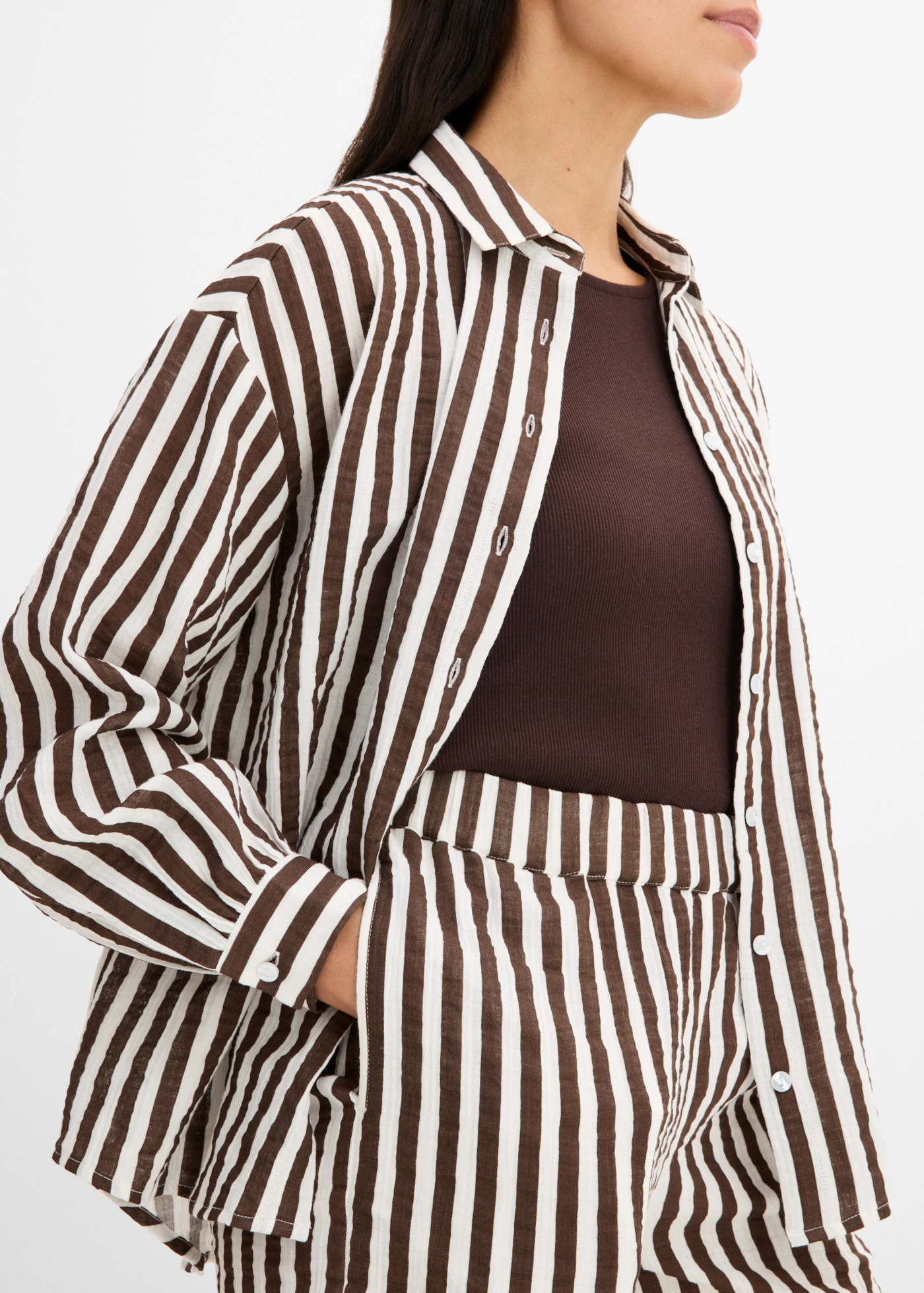 Short en gaze 100% coton • marron-écru • Boutique bonprix
