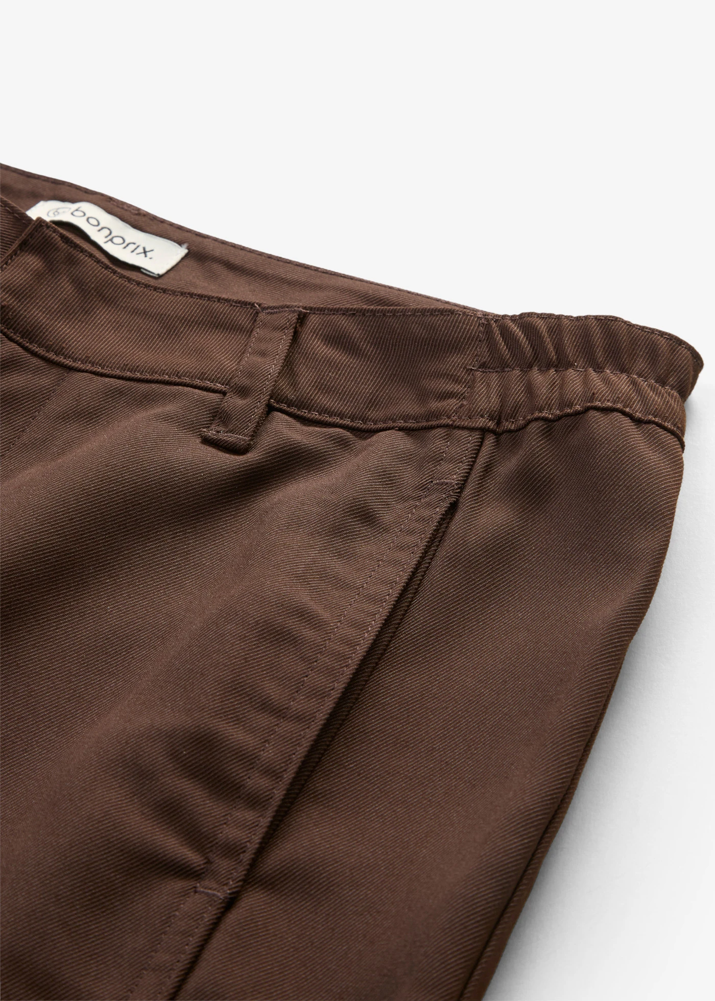 Pantaloni de vară ceva mai scurți • maro închis • magazin bonprix