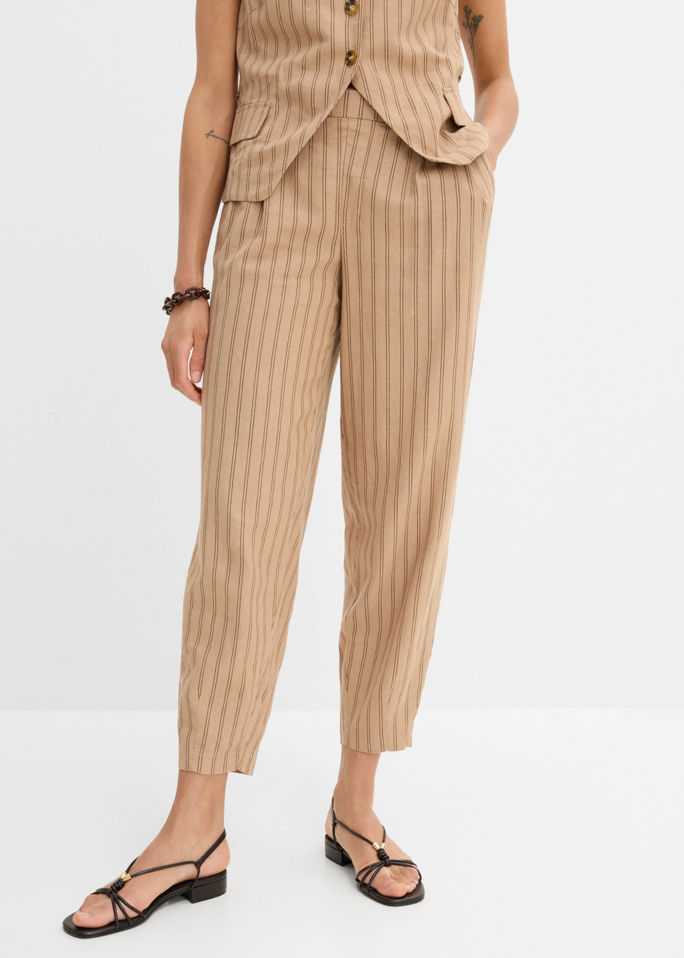Pantalon taille extensible et rafraichissant • camel mat-marron rayé • Boutique bonprix