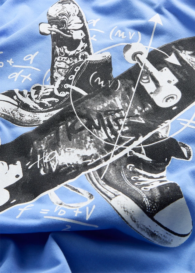 T-shirt à imprimé skater • bleu moyen imprimé • product-page.page-title-suffix