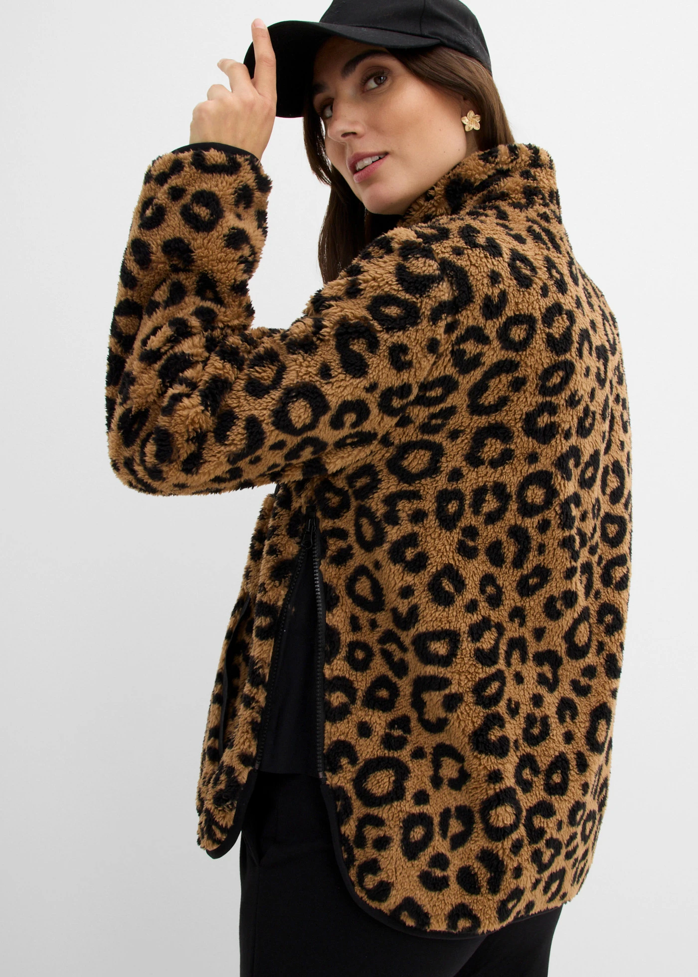 Veste de grossesse et de portage en sherpa • camel mat-noir léopard • Boutique bonprix