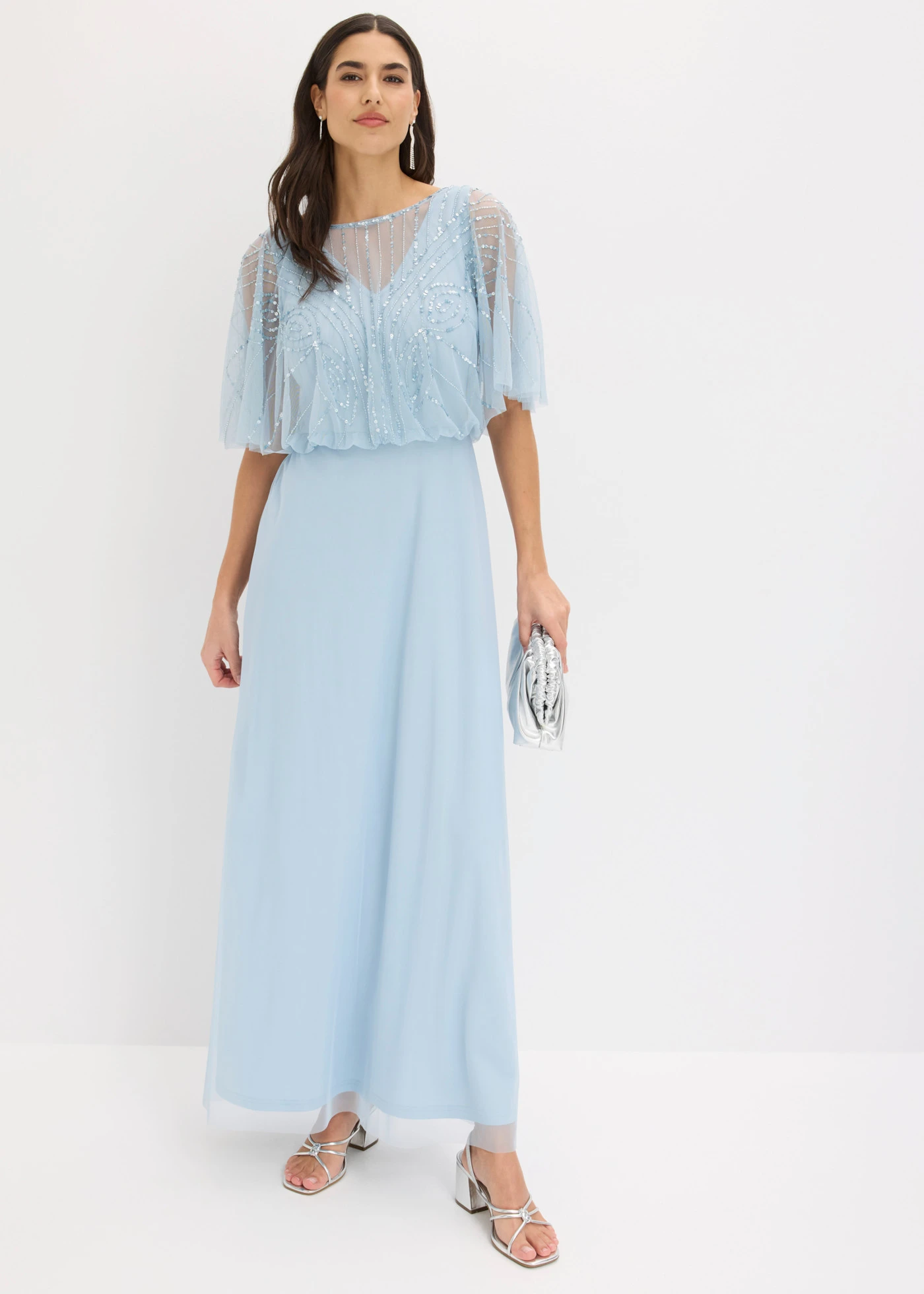 Robe longue en tulle fin avec sequins brodés • bleu poudré • Boutique bonprix