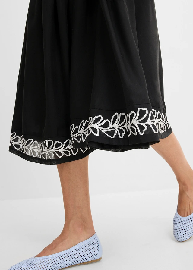 Midi rok met borduursel • zwart gebloemd • product-page.page-title-suffix