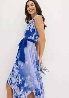 Robe en mousseline avec ceinture à nouer et jupe à pans • bleu floral • Boutique bonprix