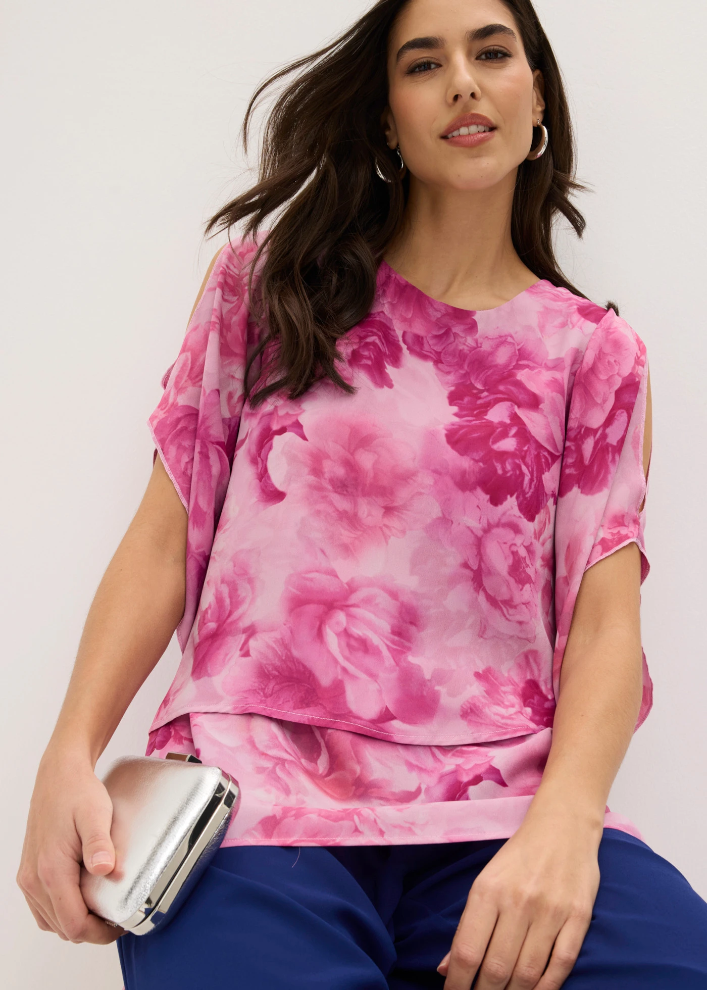 Puntig toelopende blouse in layerlook • roze gebloemd • bonprix online shop