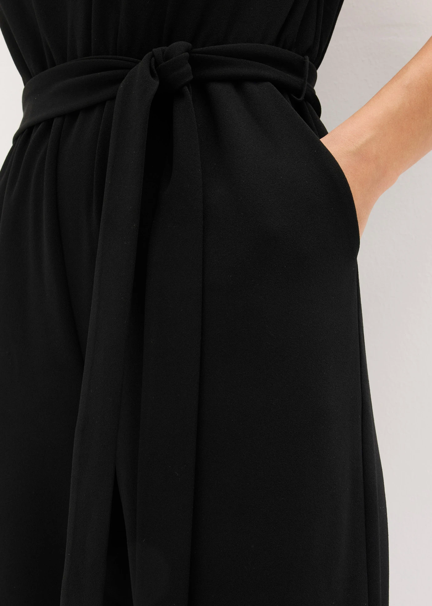 Combinaison en jersey avec dentelle • noir • Boutique bonprix