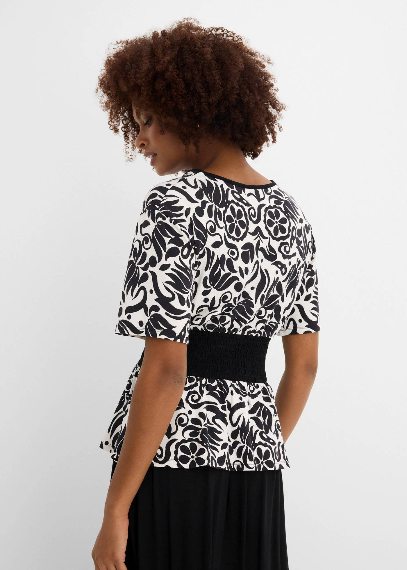 Bluză din tricot, cu decolteu adânc • negru/alb cu model • magazin bonprix