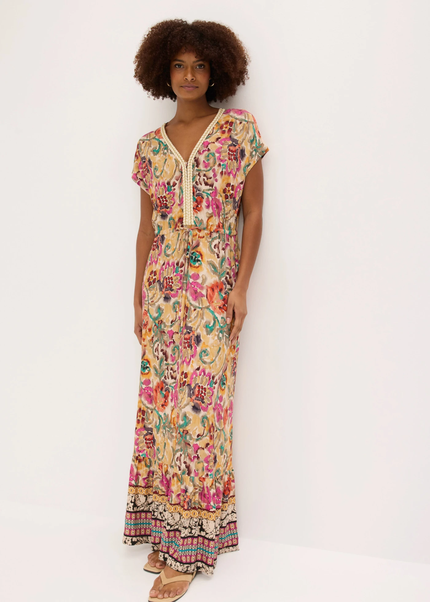 Jersey jurk in een zachte viscosemix • crème-paars-turkoois met print • bonprix online shop