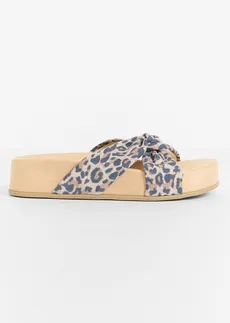 Plateau slippers van Marco Tozzi in dierenlook, Kleur: beige luipaardprint