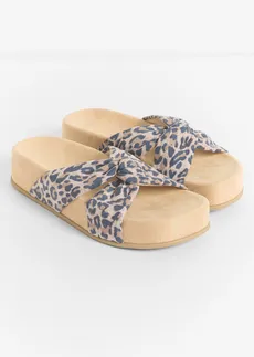 Pantofle na platformě, se zvířecím vzorem, značka Marco Tozzi • béžová s leopardím vzorem • bonprix obchod