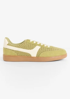 Sneakers in retrolook, Kleur: cactusgroen-parelwit