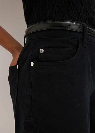 Short avec broderies anglaises • noir • Boutique bonprix