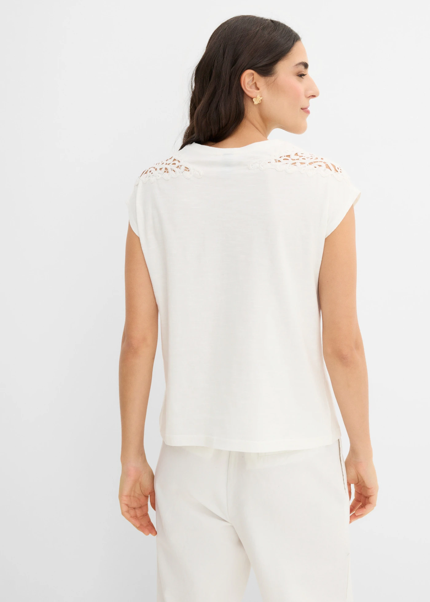 Shirt van puur katoen met kanten inzetstuk • wolwit • bonprix online shop