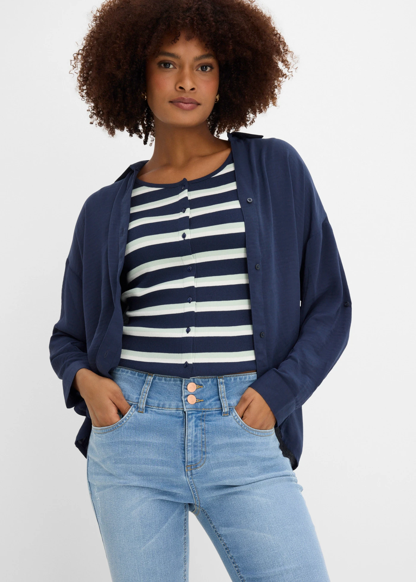 Bermuda en jean, taille mi-haute • bleu clair denim used • Boutique bonprix