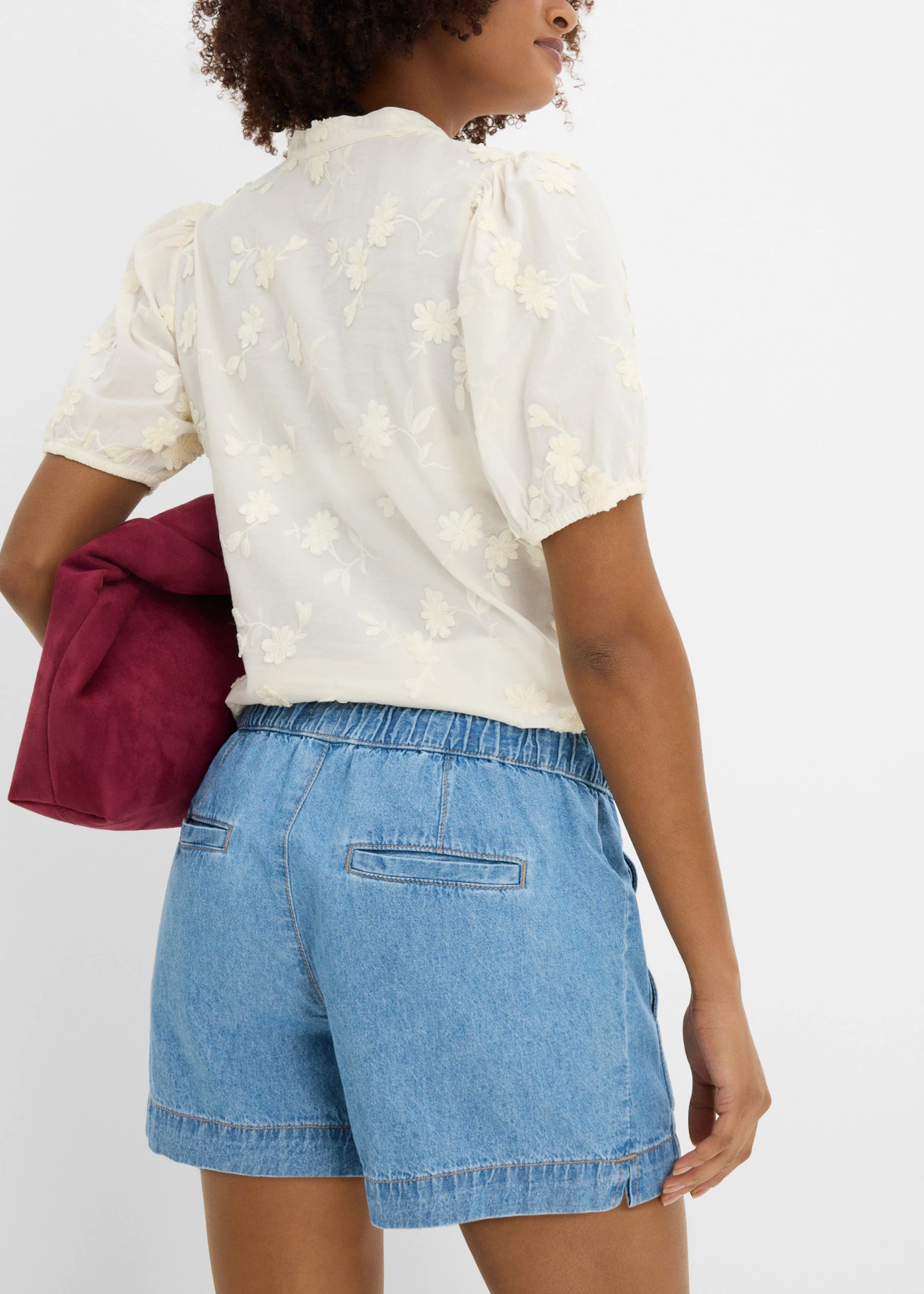 Džínové šortky Mid Waist, pohodlný pas • světle modrý denim used • bonprix obchod