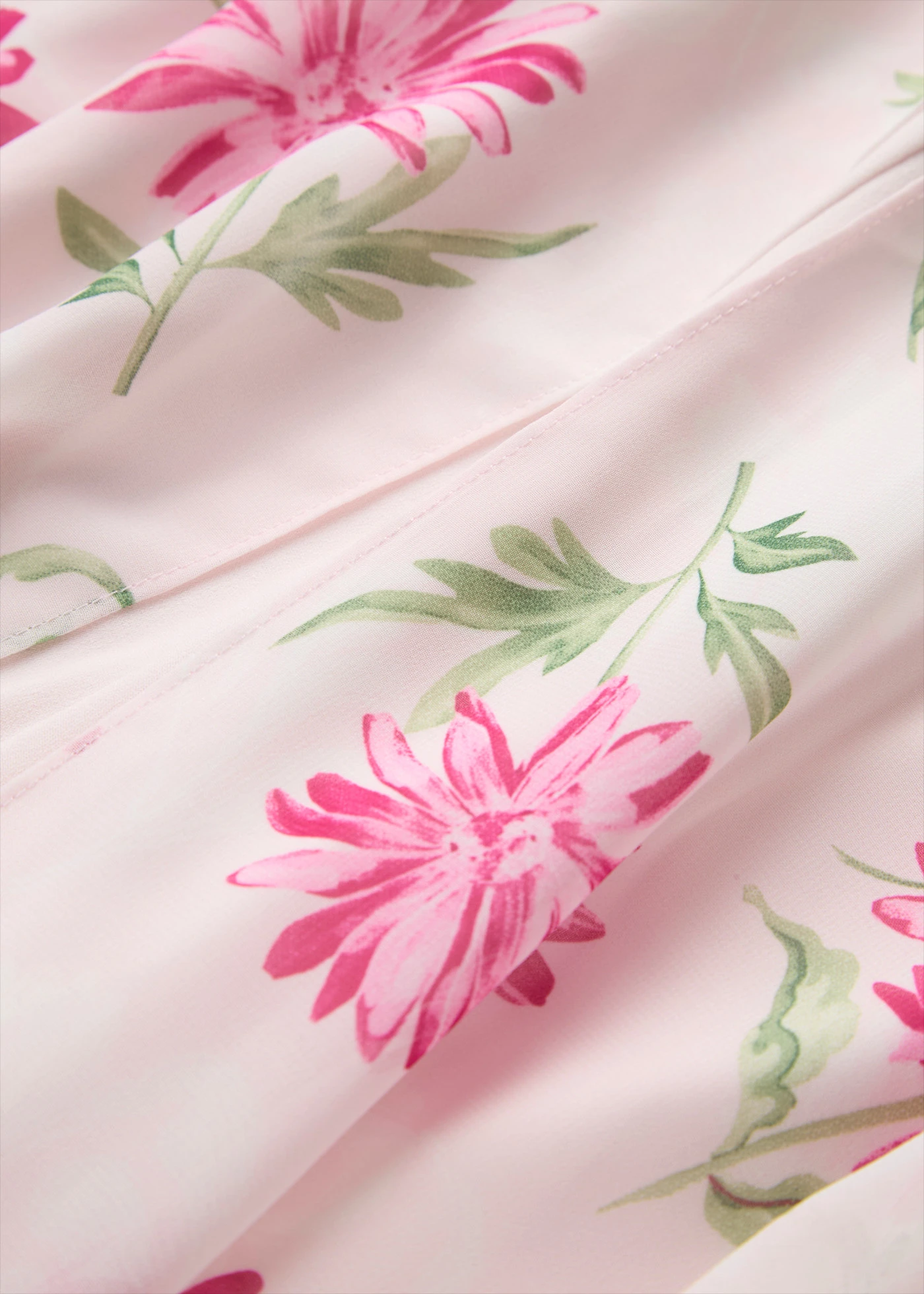 Combinaison avec décolleté en V • rose clair-fuchsia floral • Boutique bonprix