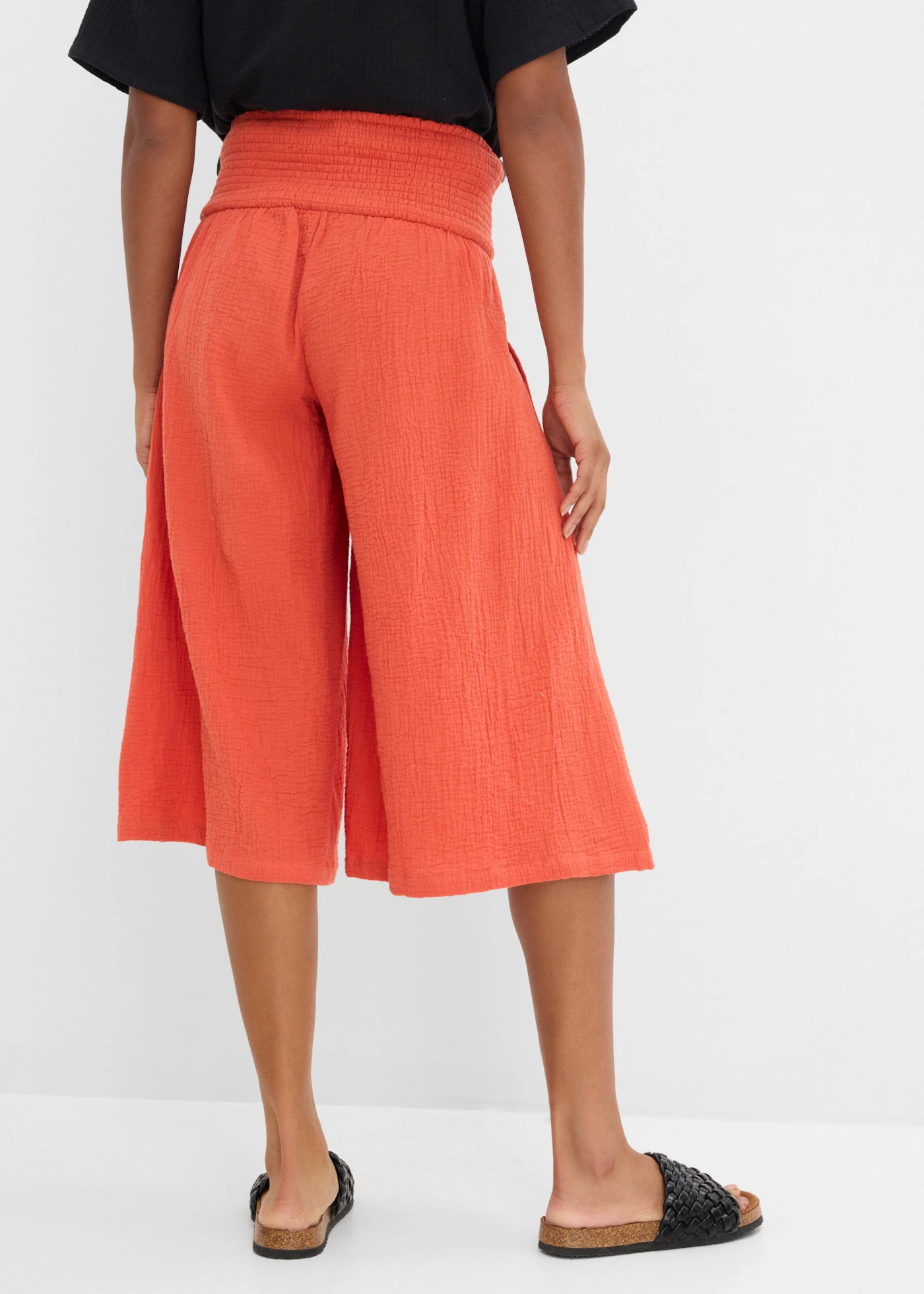 Pantacourt en gaze de coton • rouge cannelle • Boutique bonprix