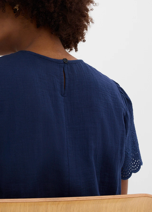 Blouse met korte mouwen van luchtige mousseline • donkerblauw • product-page.page-title-suffix