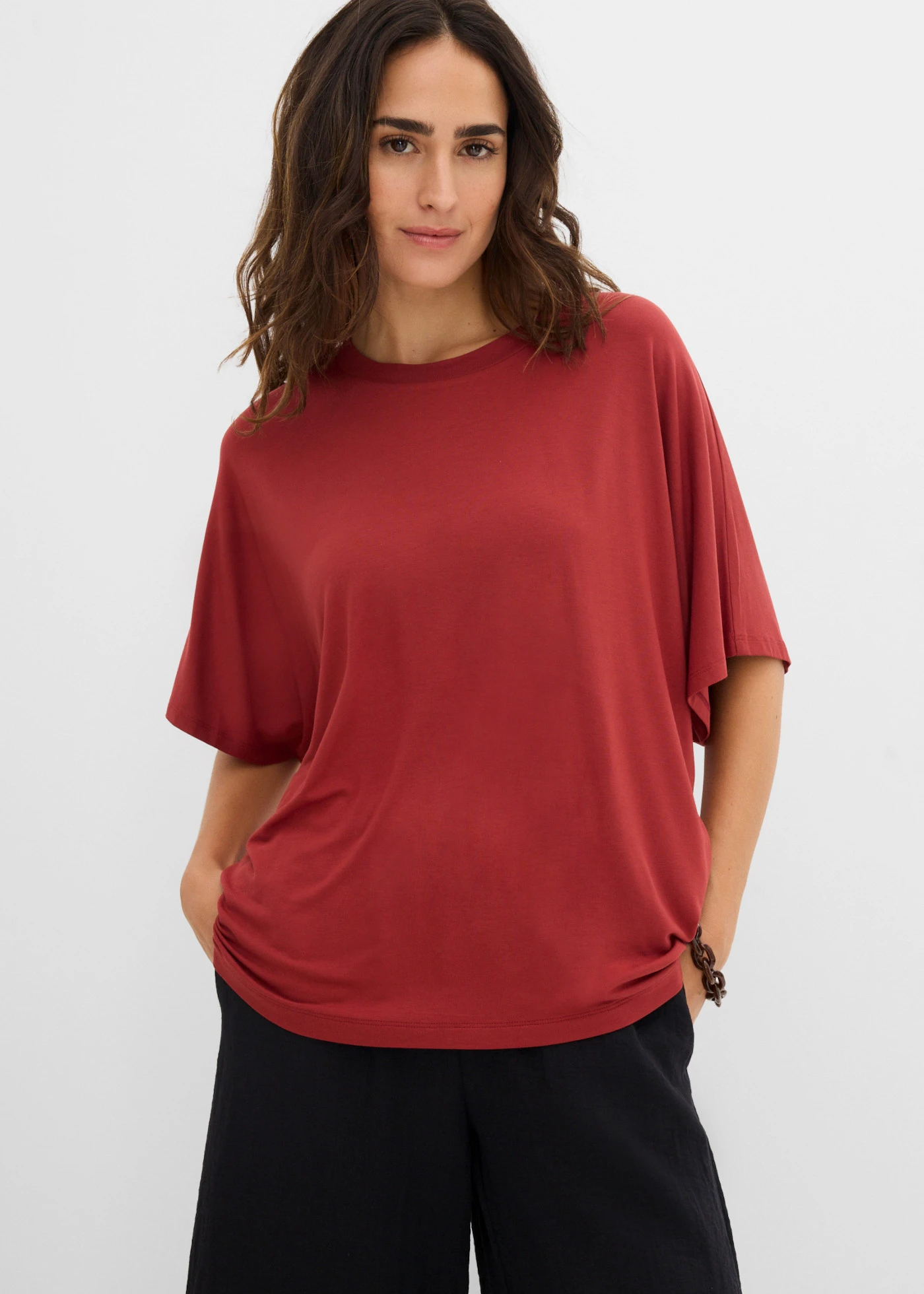 Tricou din material cu viscoză • roșu oxid • magazin bonprix