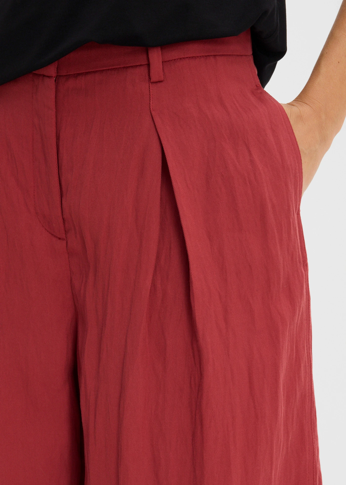 Pantalon estival à pinces • rouge désert • Boutique bonprix