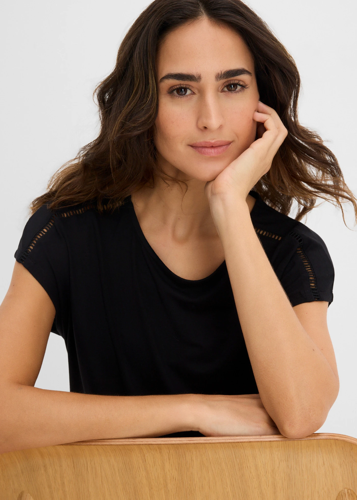 T-shirt met ladderkant • zwart • bonprix online shop