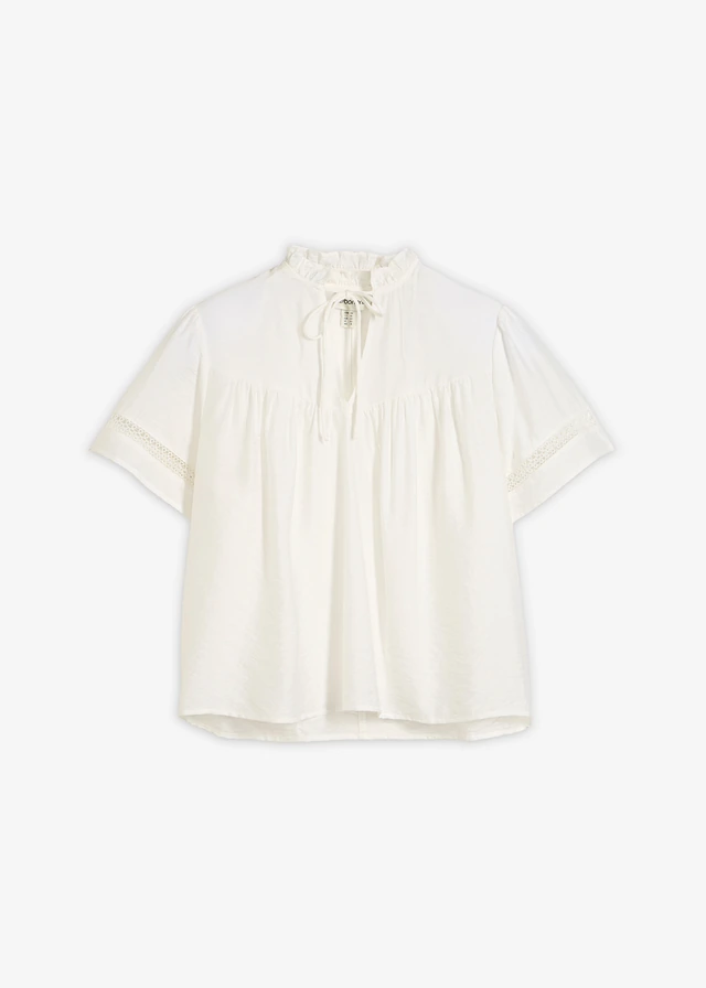 Blouse manches courtes  avec dentelle • blanc nacré • Boutique bonprix