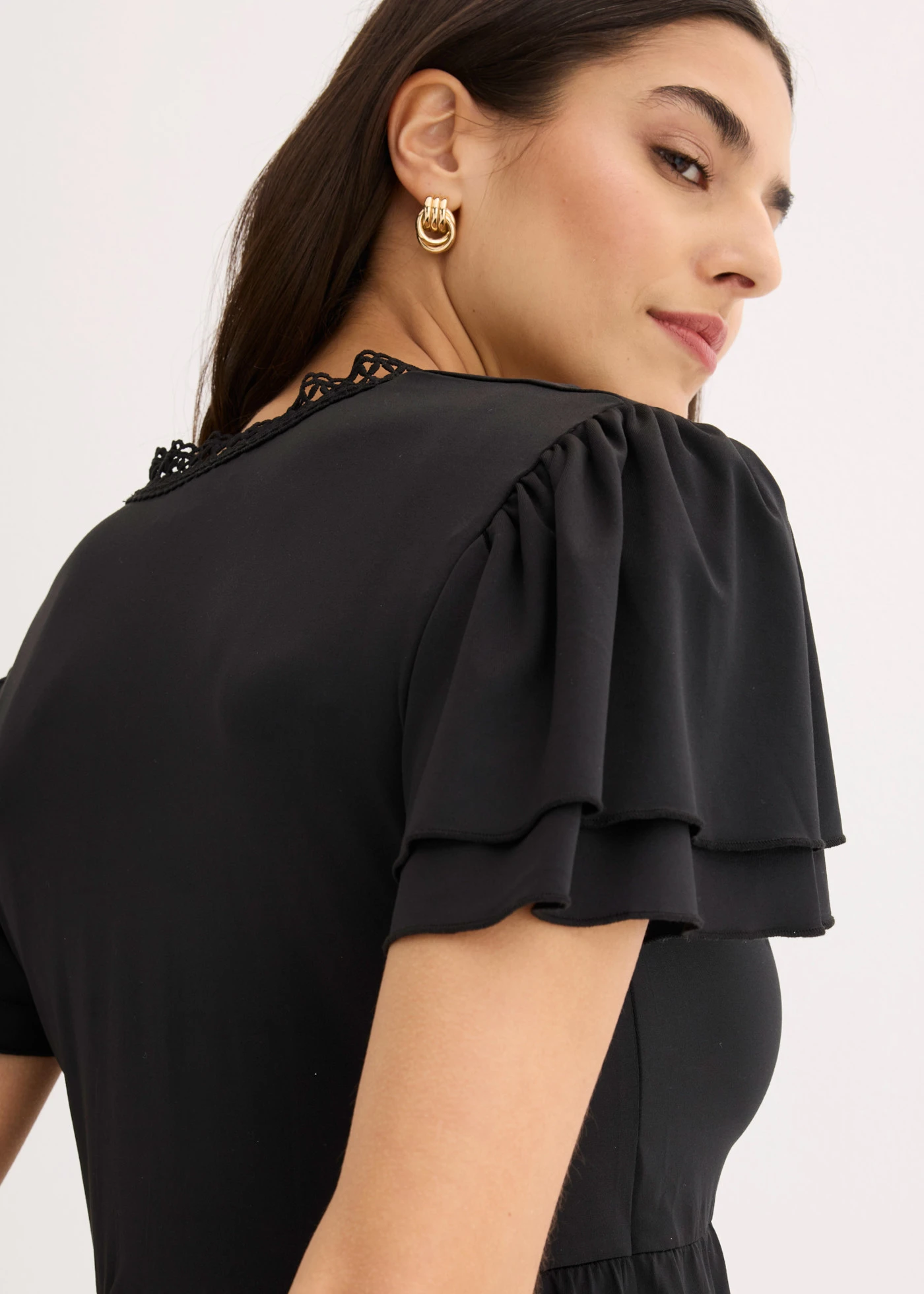 T-shirt à dentelle • noir • Boutique bonprix