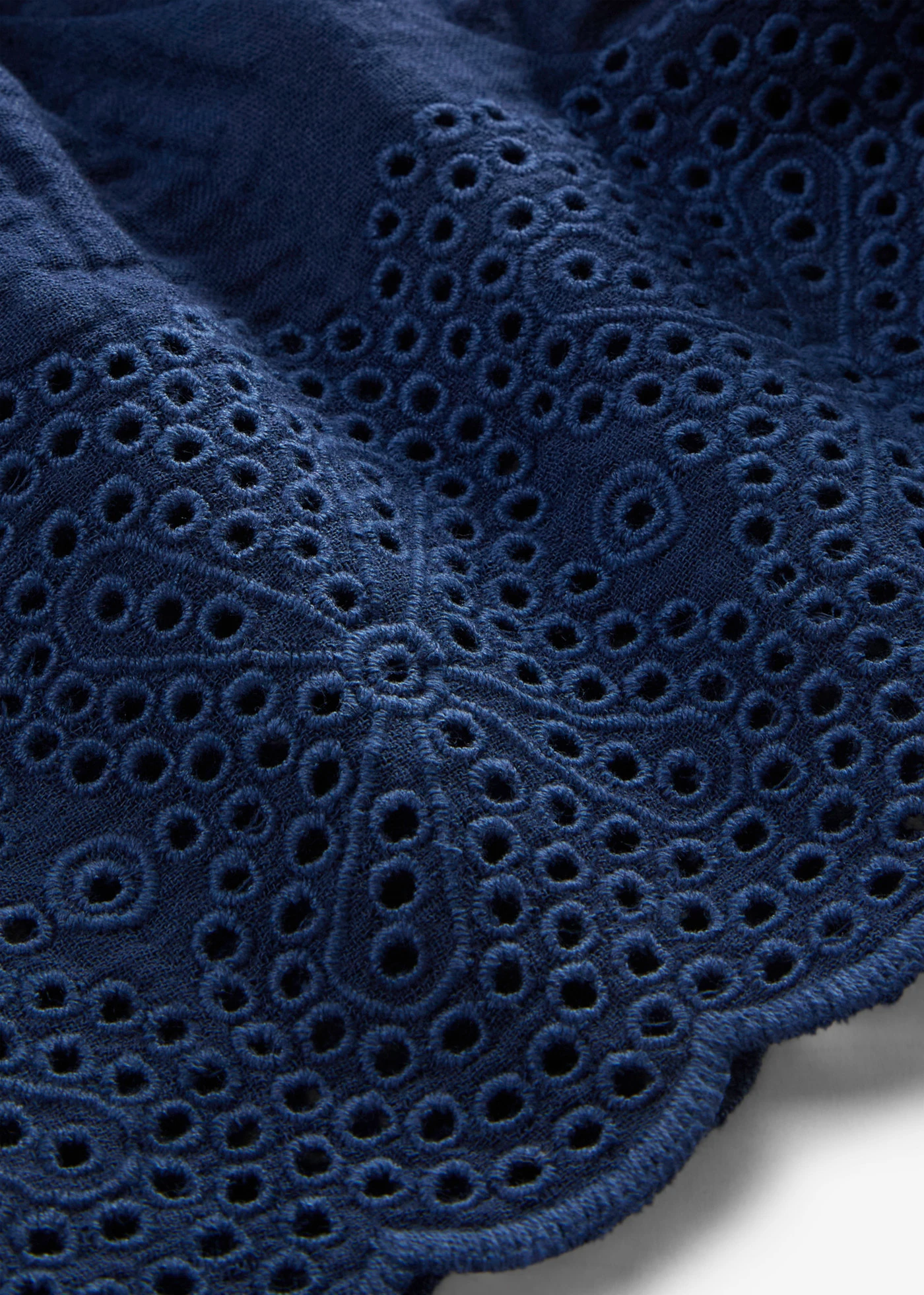 Blouse met korte mouwen van luchtige mousseline • donkerblauw • bonprix online shop