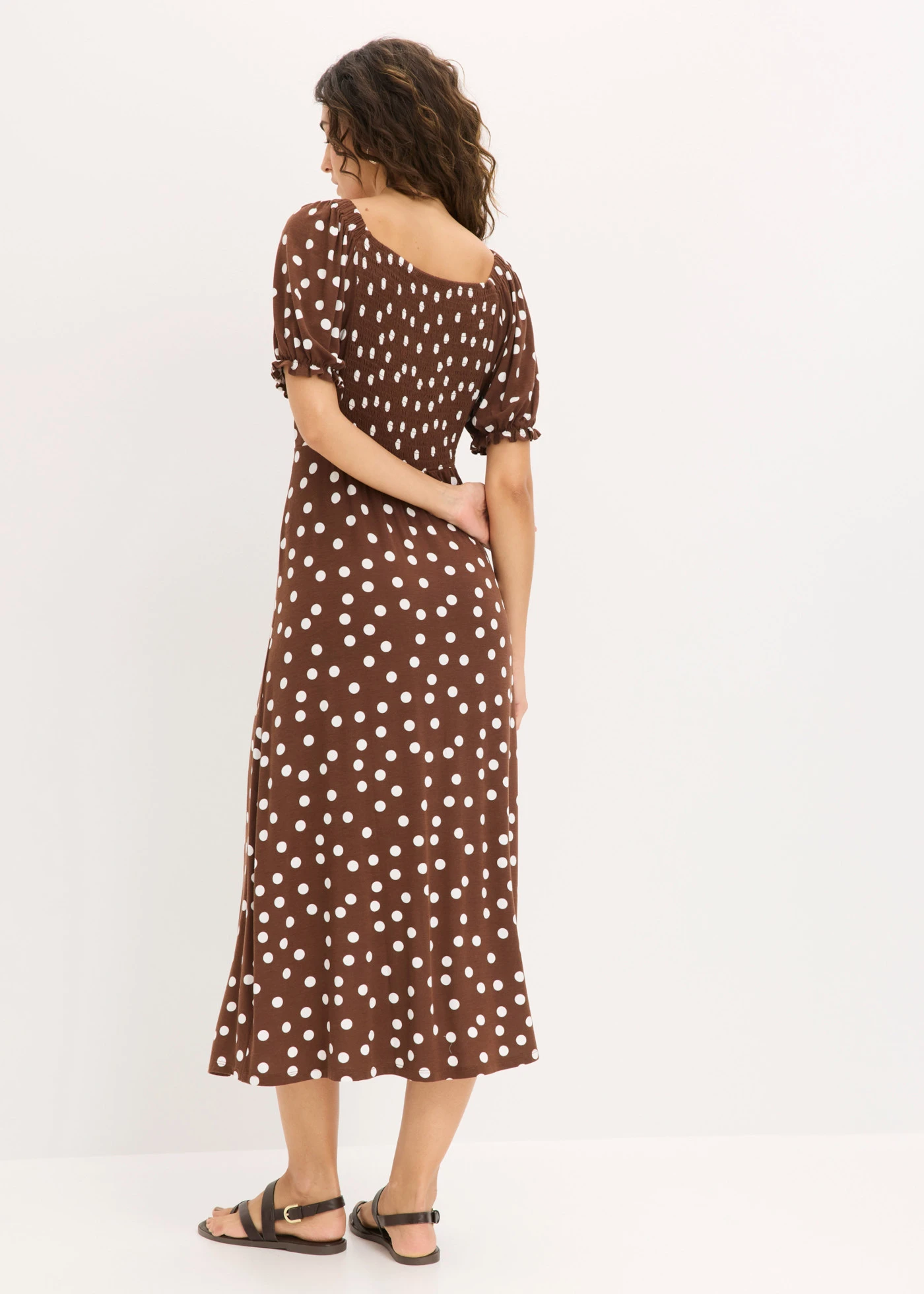 Robe midi en viscose extensible • marron pois blanc • Boutique bonprix