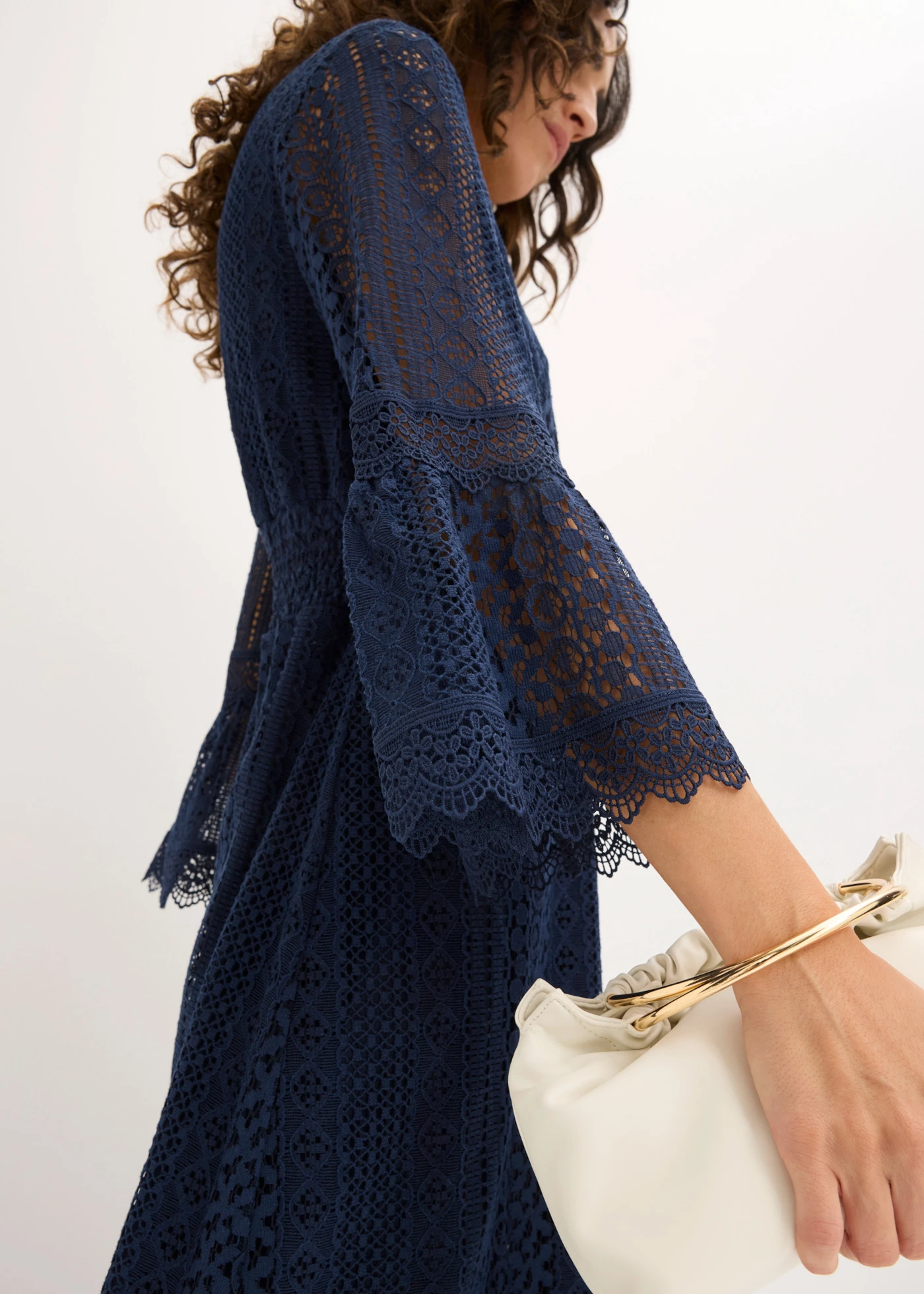 Robe longue aspect crochet • bleu foncé • Boutique bonprix