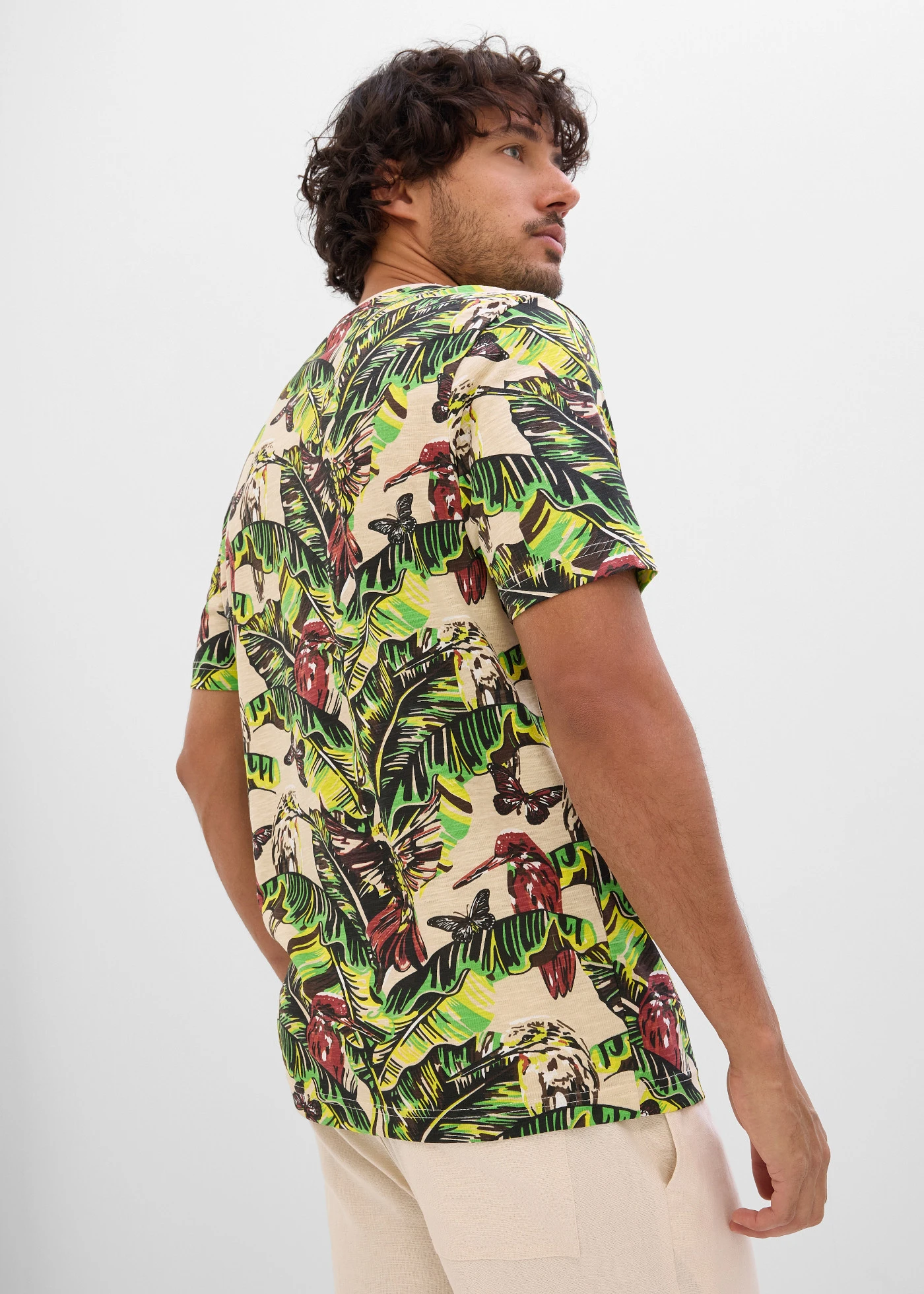 Tricou din bumbac organic 100% • bej nisipiu mat floral • magazin bonprix