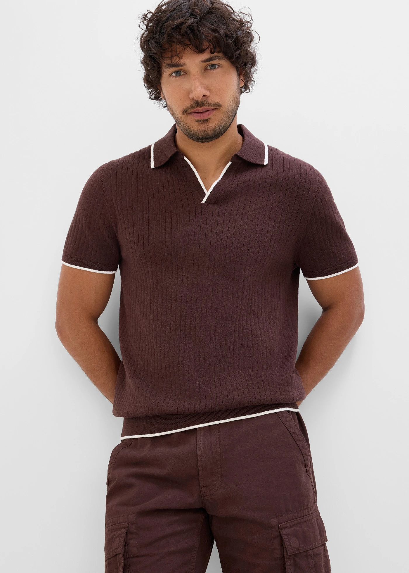 Gebreid poloshirt, regular fit • donkerbruin-wolwit • bonprix online shop