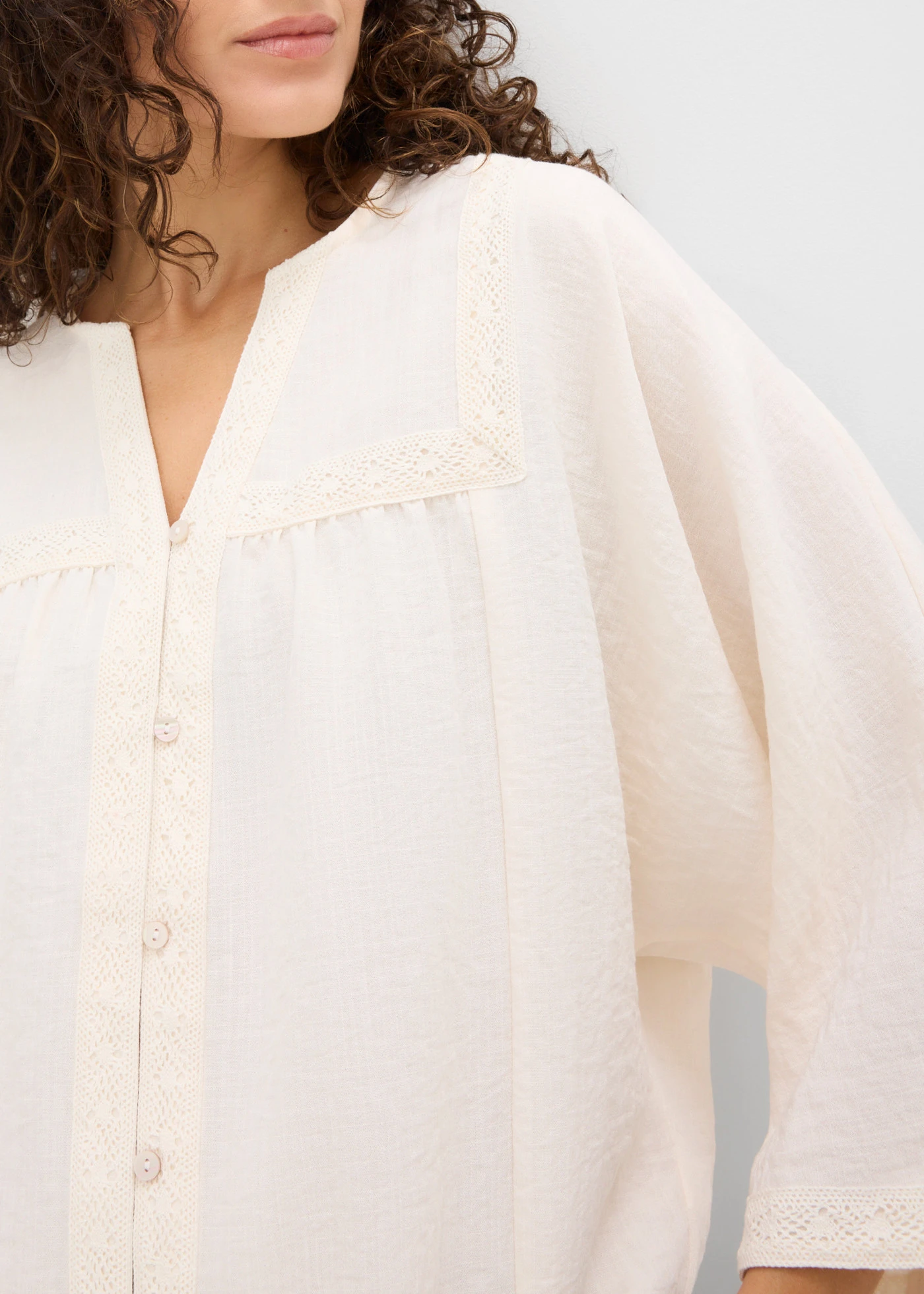 Blouse in een viscosemix • wolwit • bonprix online shop