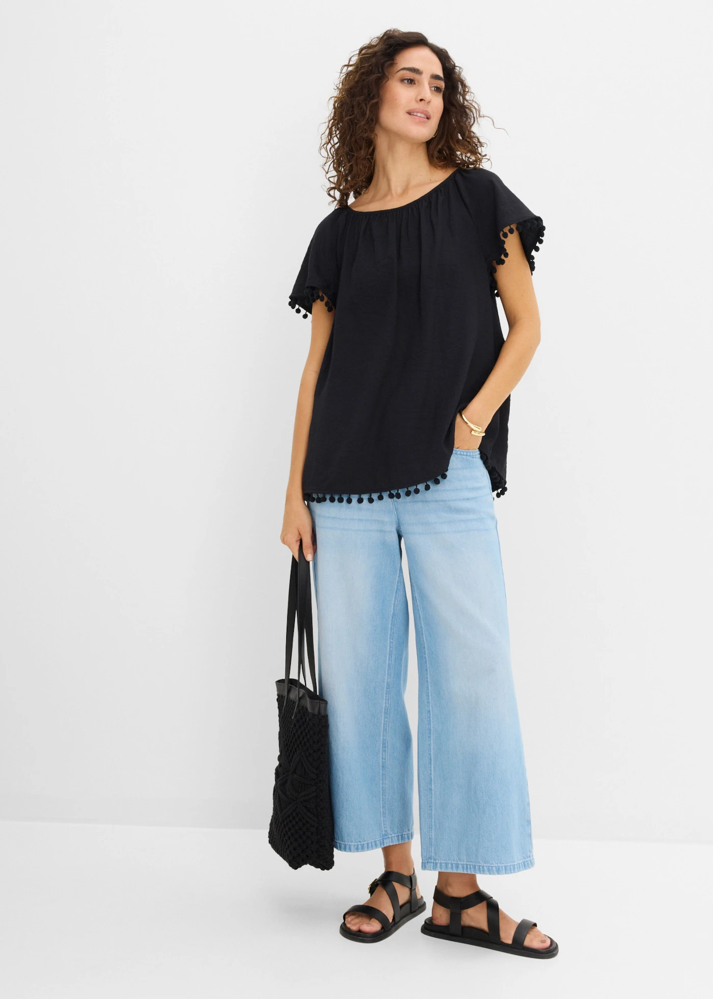 Blouse in een zachte viscosemix • zwart • bonprix online shop