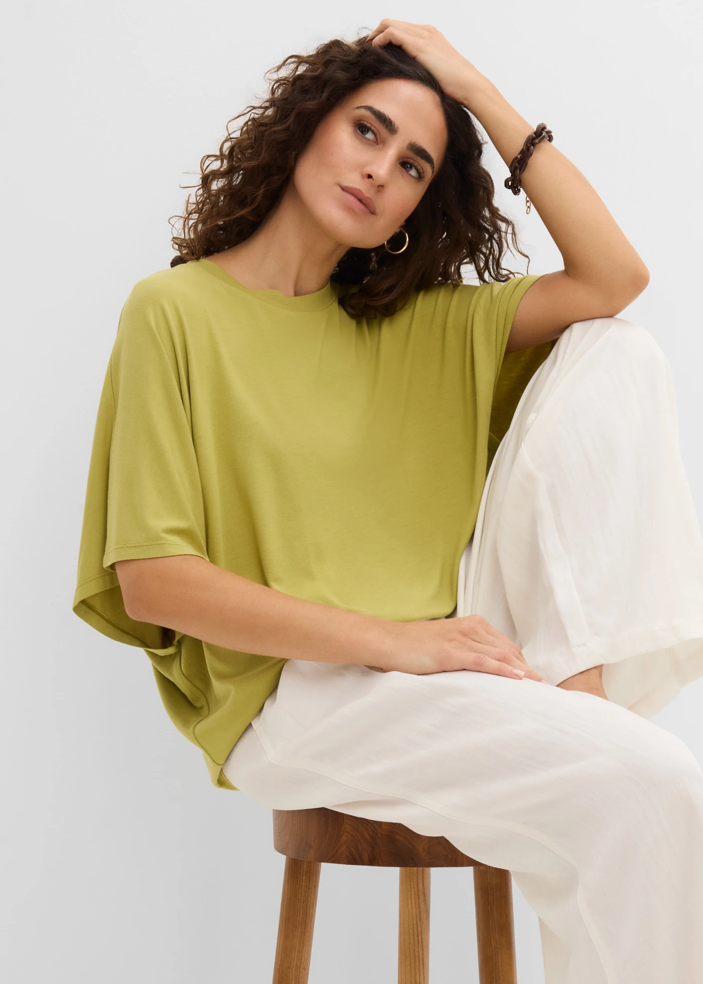 T-shirt in een viscosemix • cactusgroen • bonprix online shop