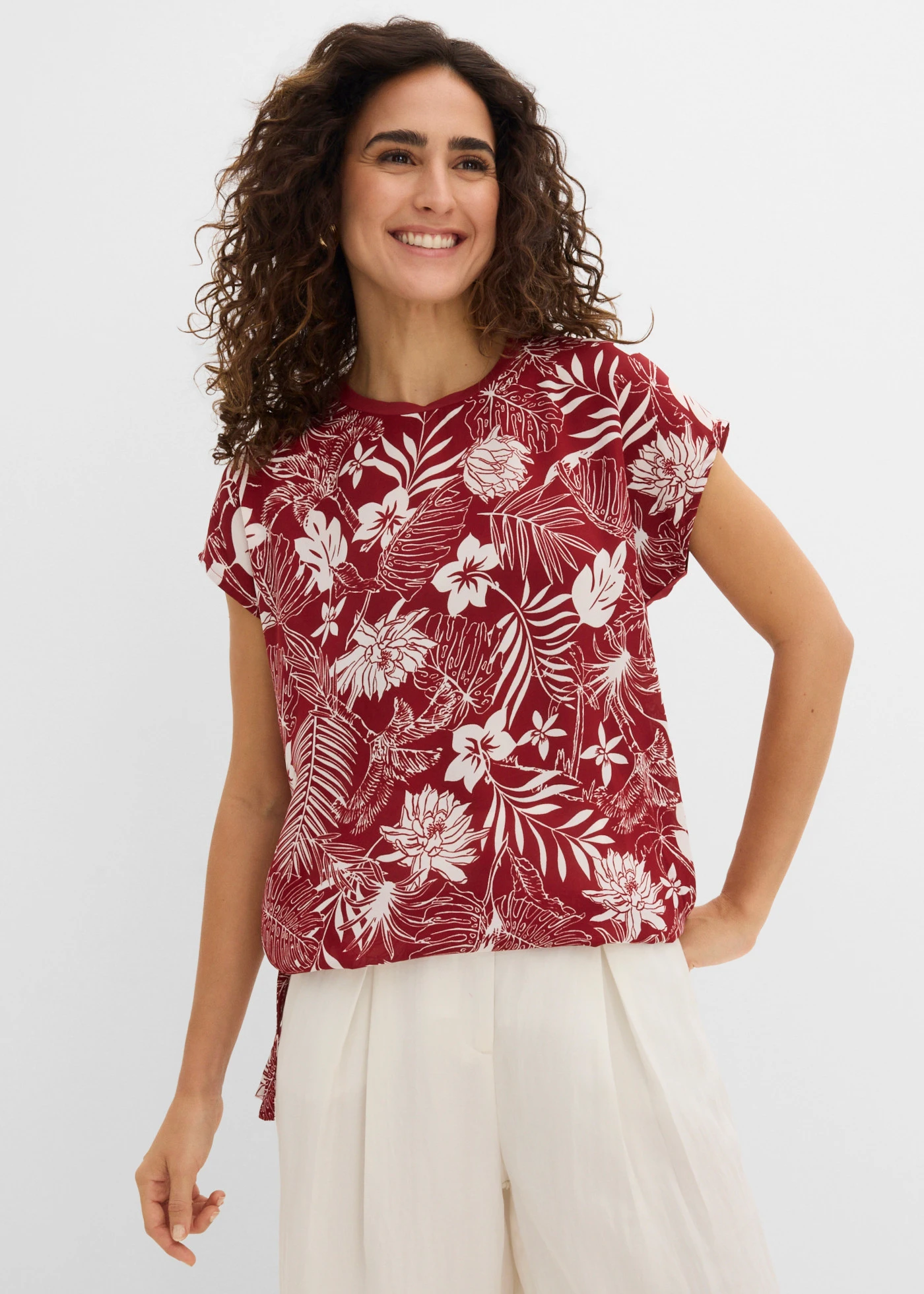 T-shirt van een viscosemix • voorkant: woestijnrood-wollwit gedessineerd achterkant: effen woestijnrood • bonprix online shop