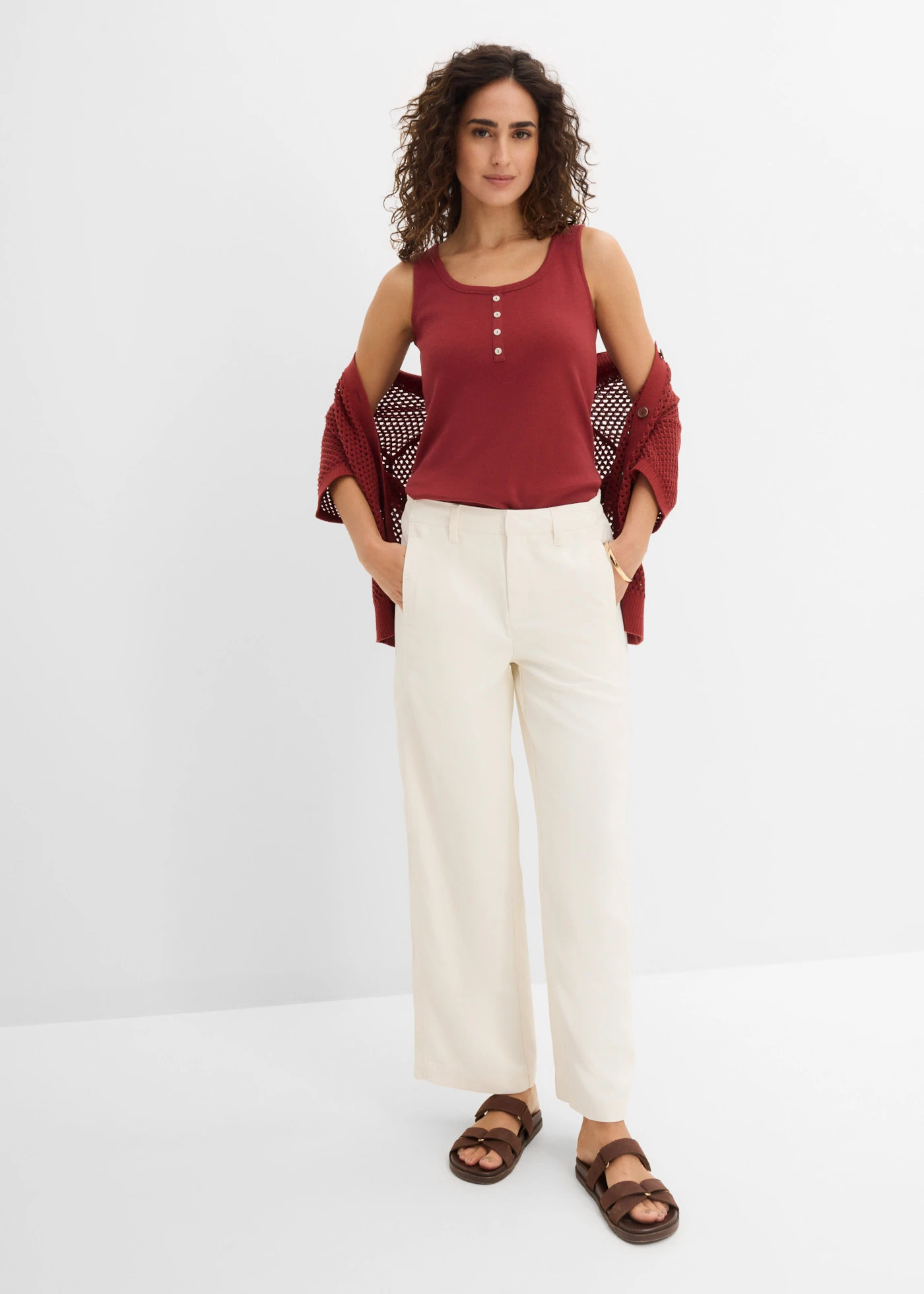 Top côtelé longueur hanches • rouge désert • Boutique bonprix