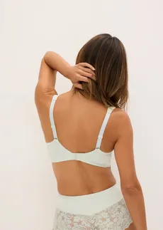 Soutien-gorge à coques et bretelles rembourrées • menthol clair • Boutique bonprix