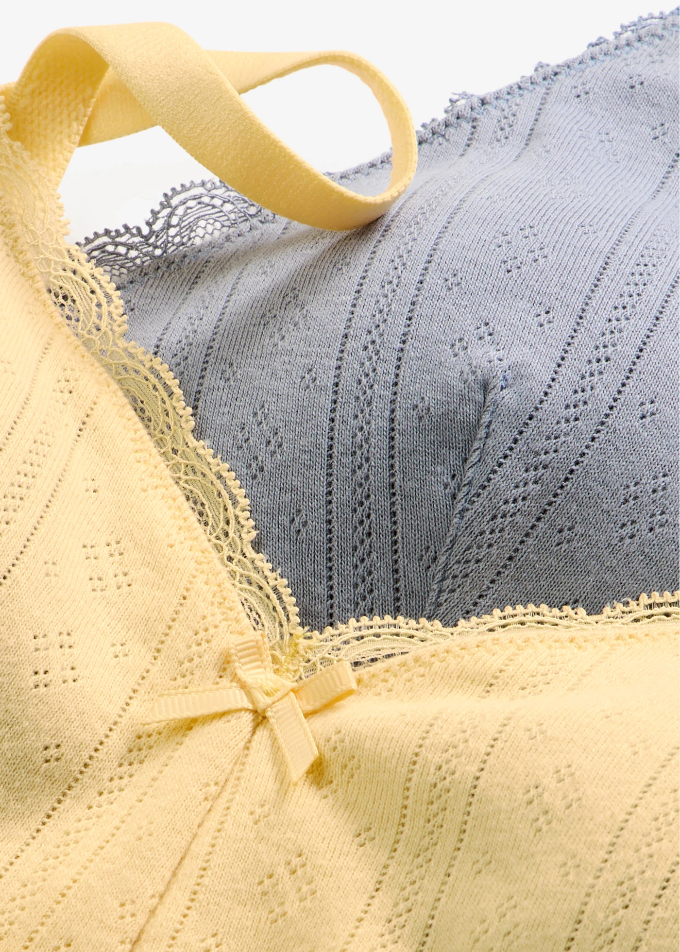 Gewatteerde ajour bralette zonder beugels van biologisch katoen (set van 2) • pastelgeel+rookblauw • product-page.page-title-suffix