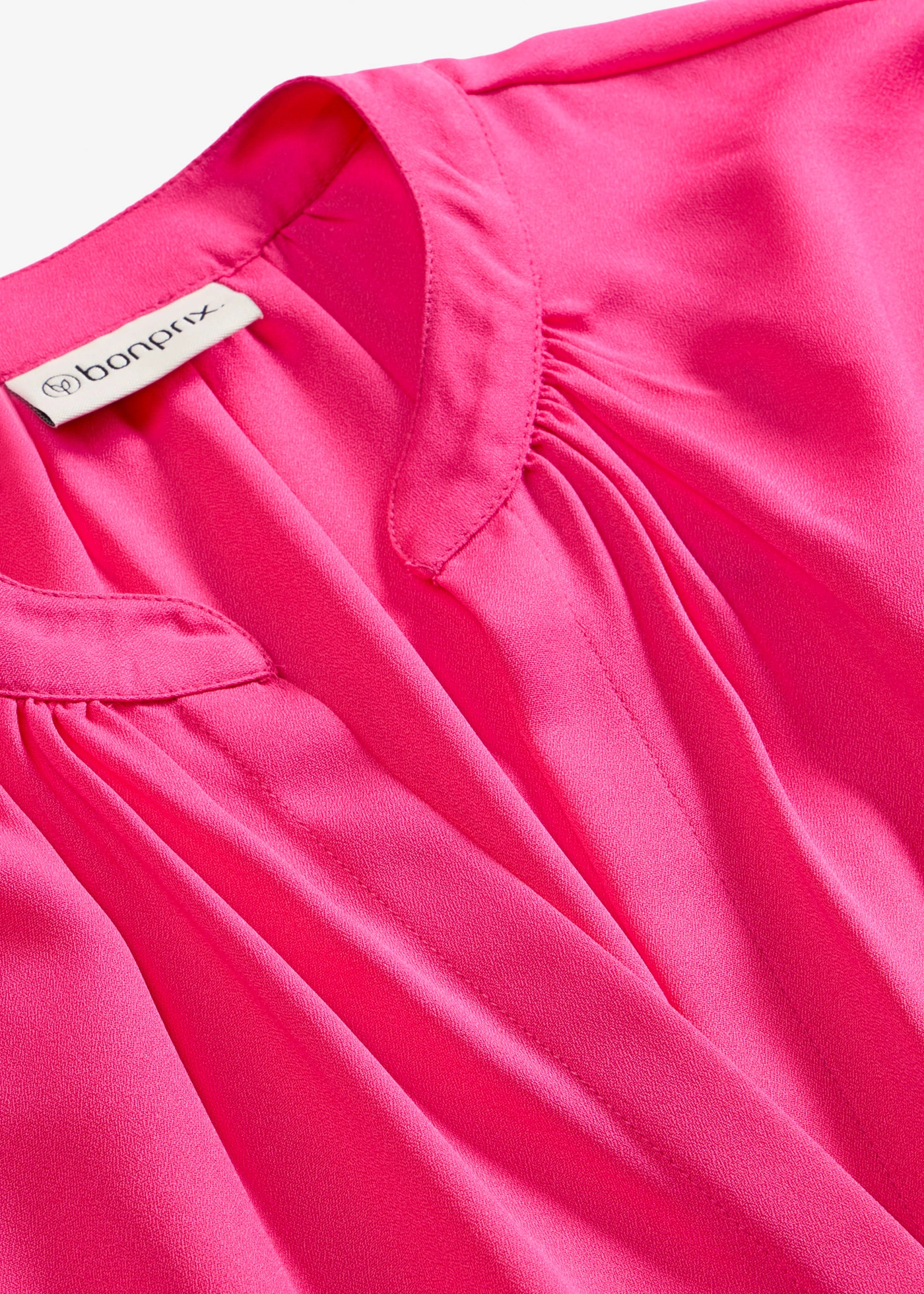 Chemisier manches courtes à boutonnage invisible • fuchsia • Boutique bonprix