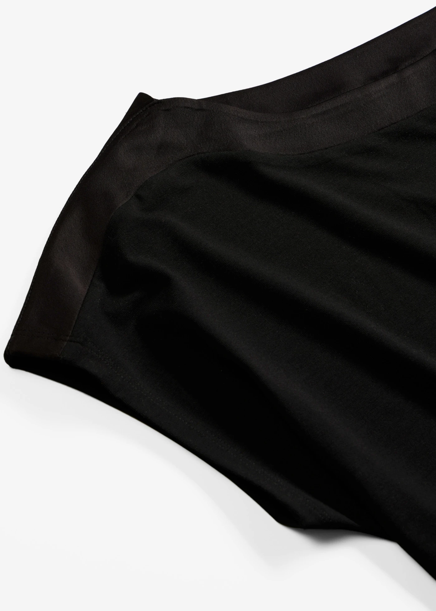 Shirt met passen van satijn • zwart • bonprix online shop