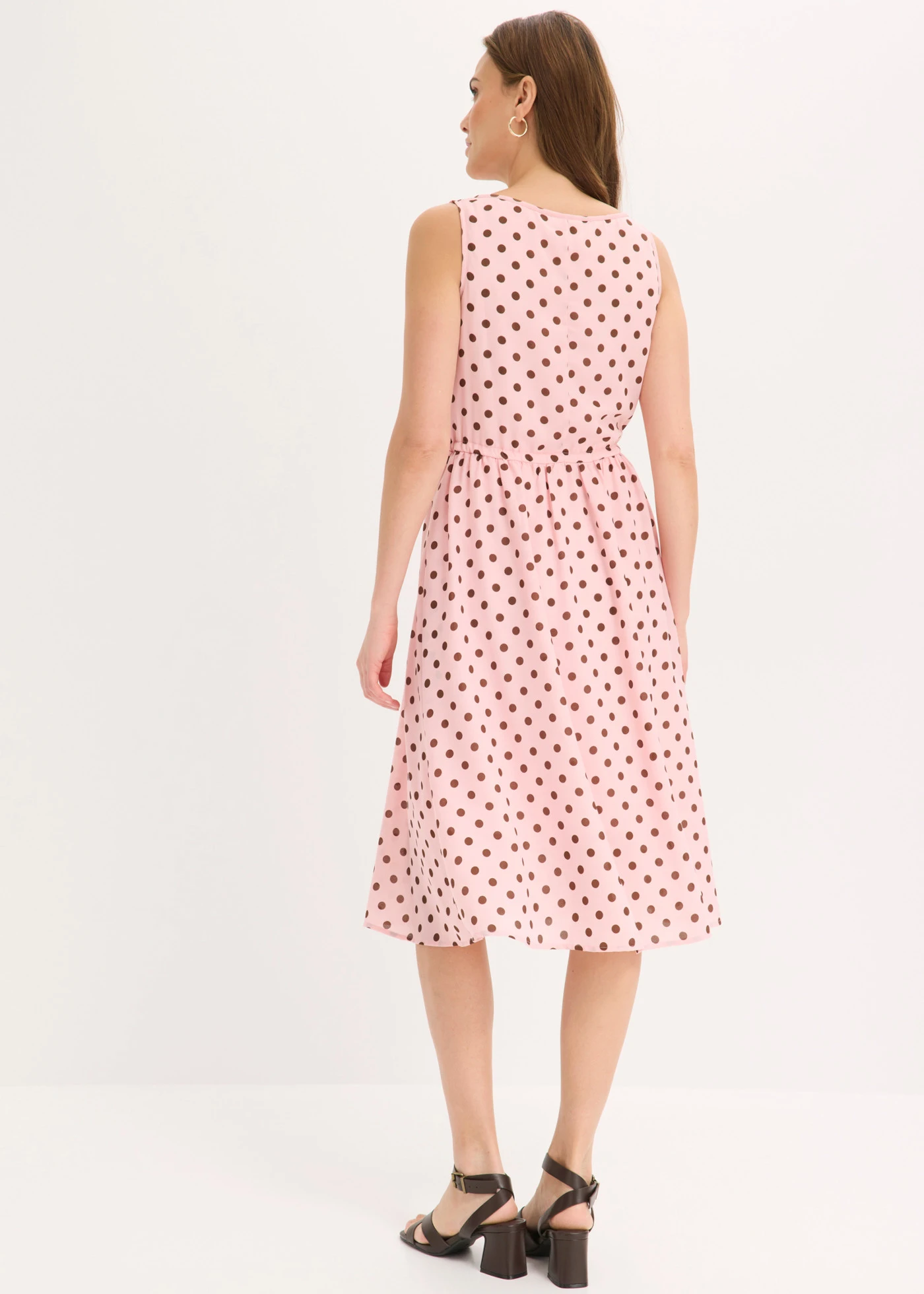 Robe midi avec lien à nouer • rose cendré pois marron • Boutique bonprix
