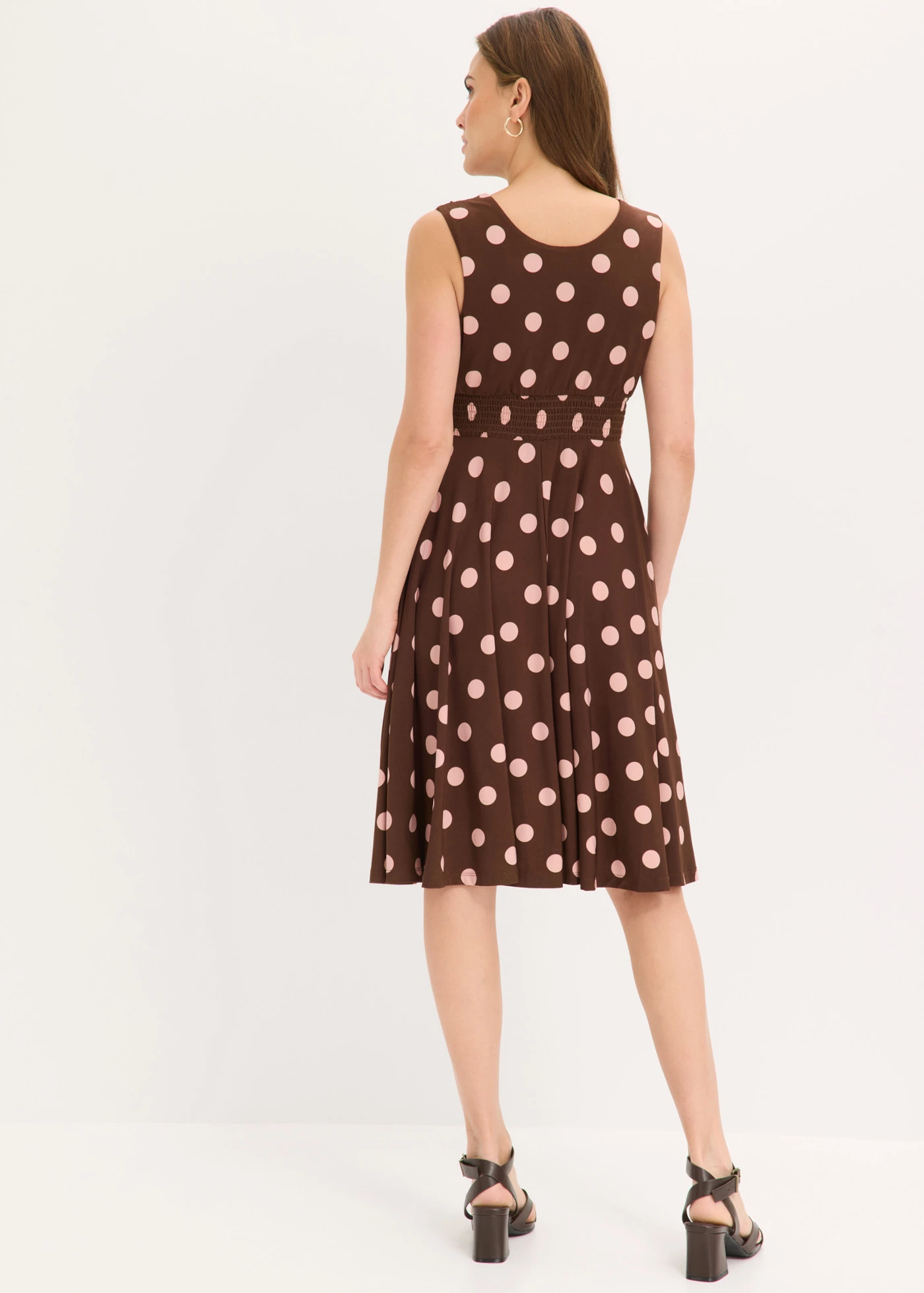 Robe en jersey à pois • marron pois rose cendré • Boutique bonprix