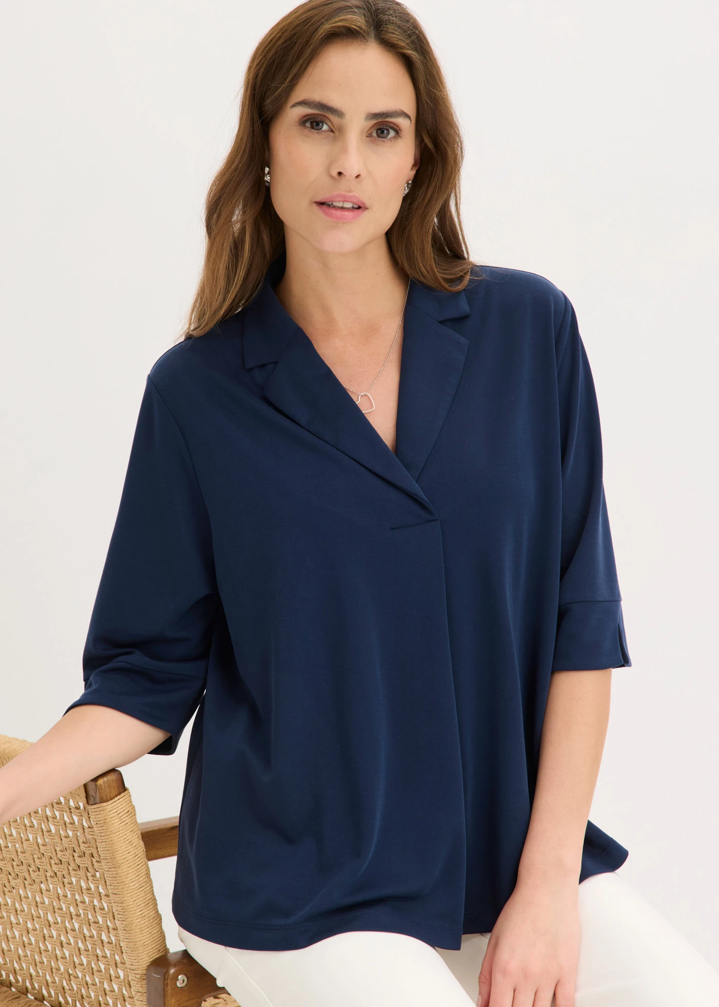 Tunika z lejącej wiskozowej piki • ciemnoniebieski • sklep bonprix