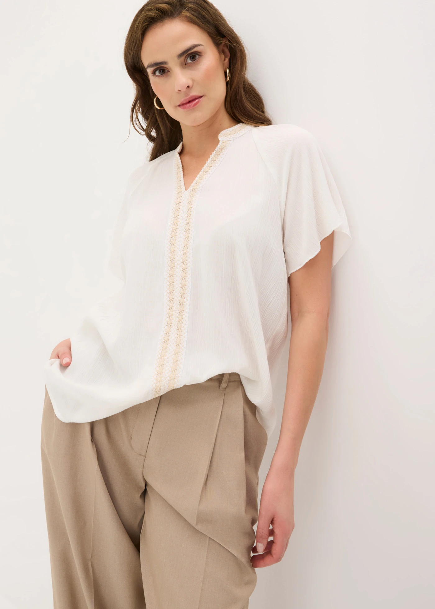 Tunique en viscose effet froissé • écru-latte macchiato • Boutique bonprix