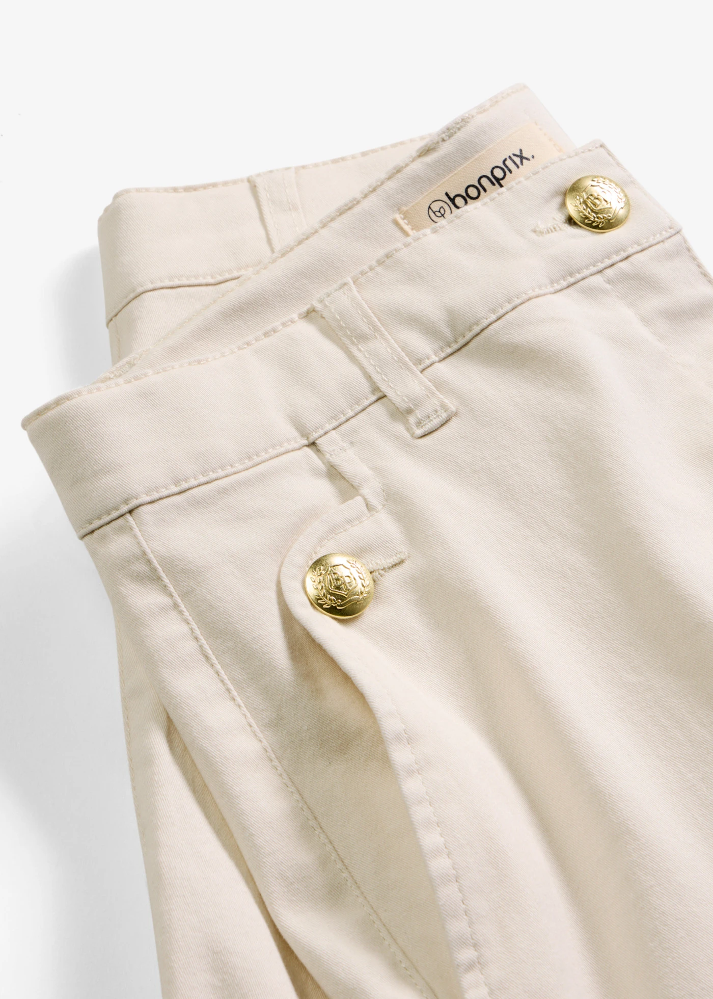 Bermudashort met wijde pijpen van elastisch twill • wolwit • bonprix online shop